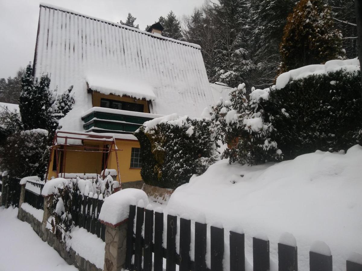 Domek Caloroczny Tresna Agata Buitenkant foto
