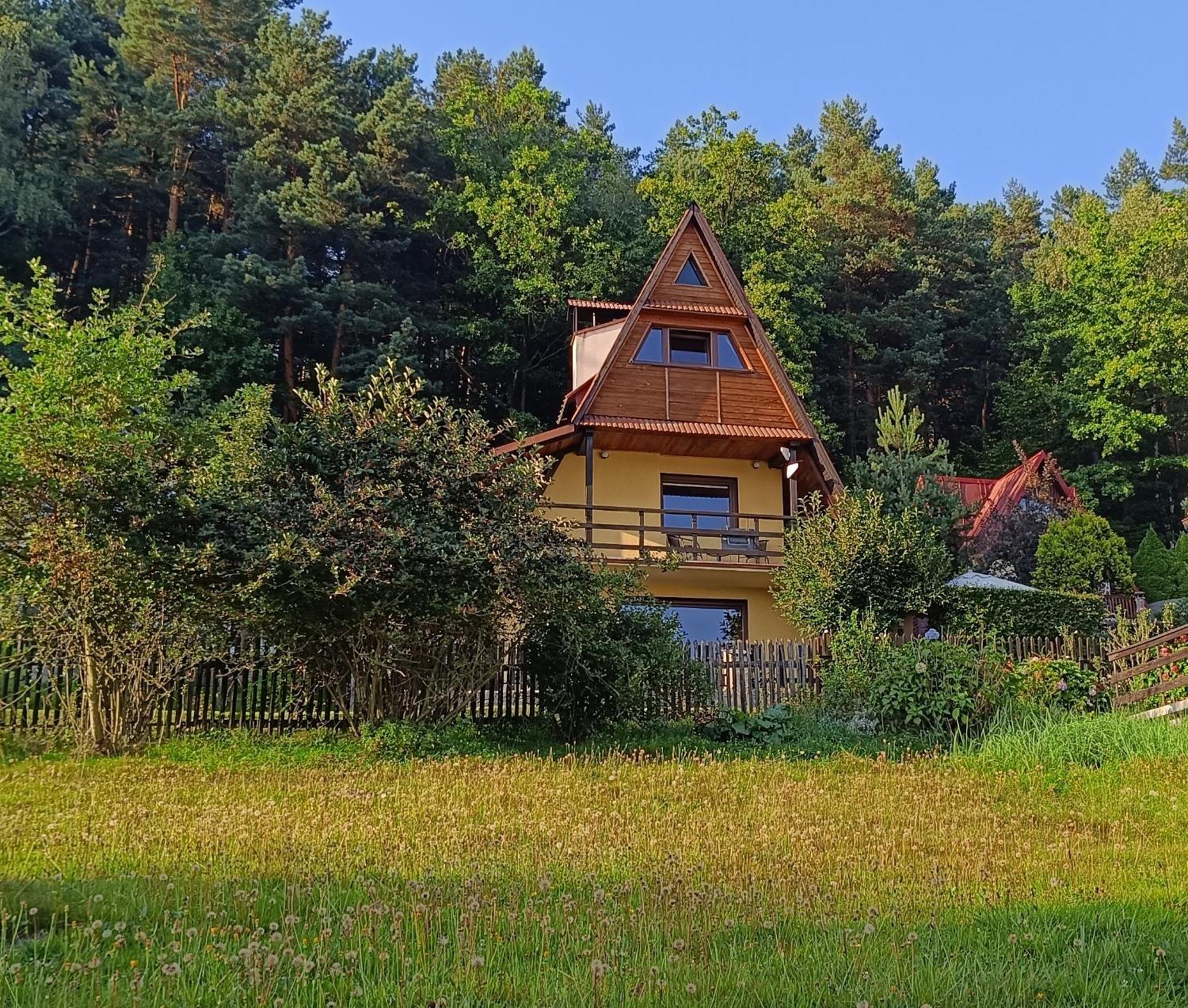 Domek Caloroczny Tresna Agata Buitenkant foto